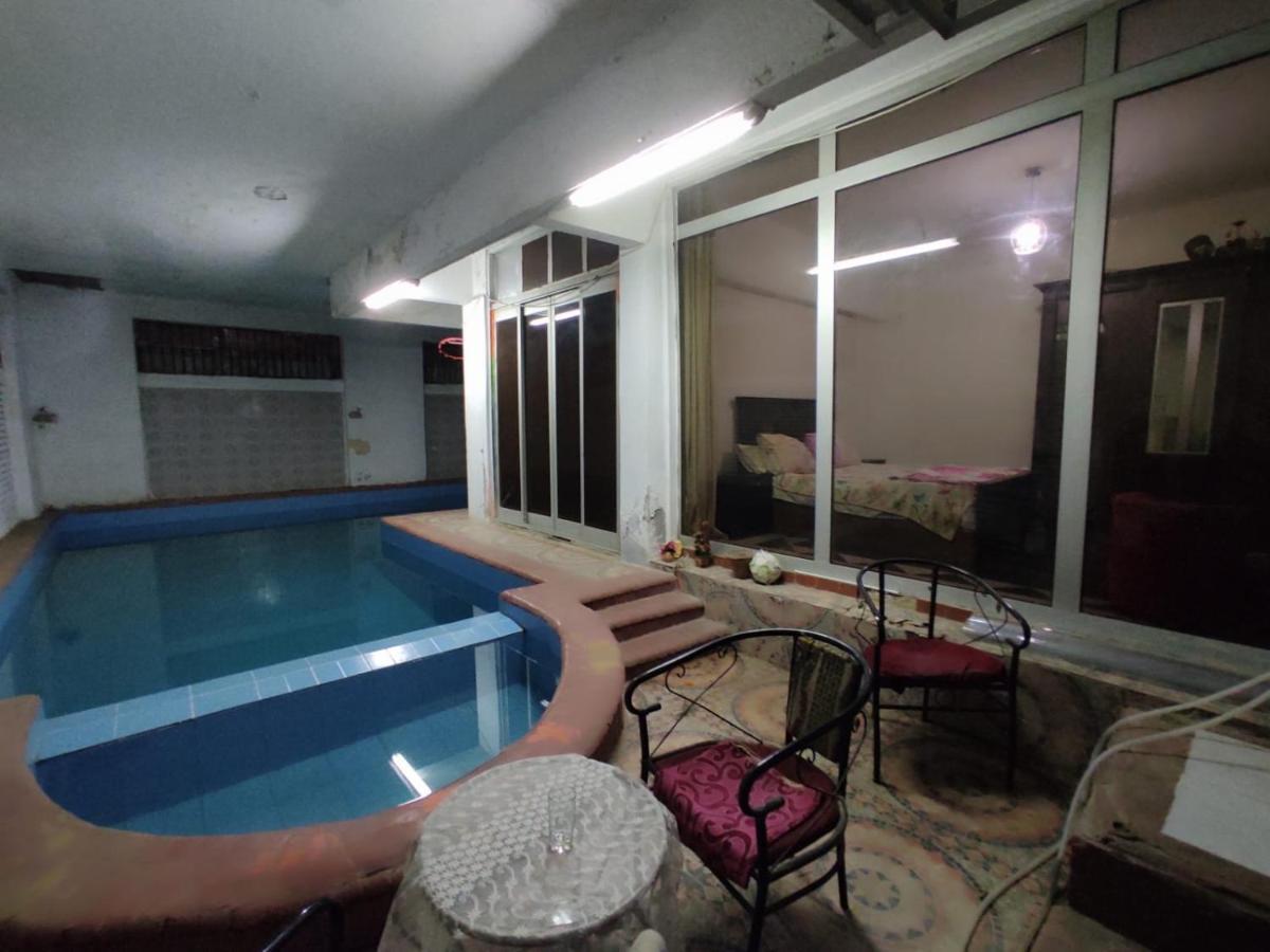 Apartment شقه شارع 204